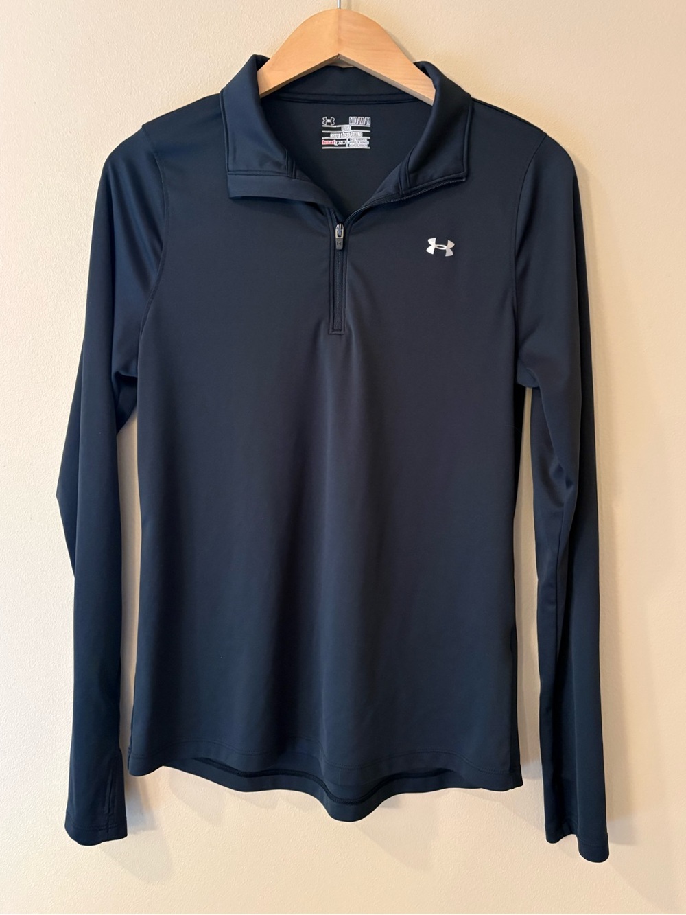 Under Armour Black 1/4 Zip Long Sleeve Pullover Size Medium Excellent Condition